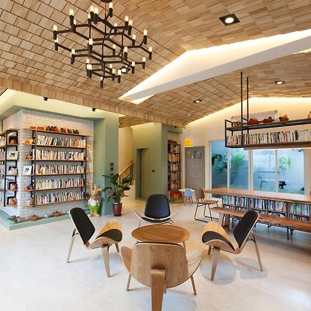 坡岸長堤民宿 Leveeside House 花蓮市 エクステリア 写真