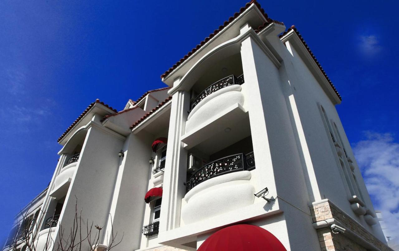 坡岸長堤民宿 Leveeside House 花蓮市 エクステリア 写真